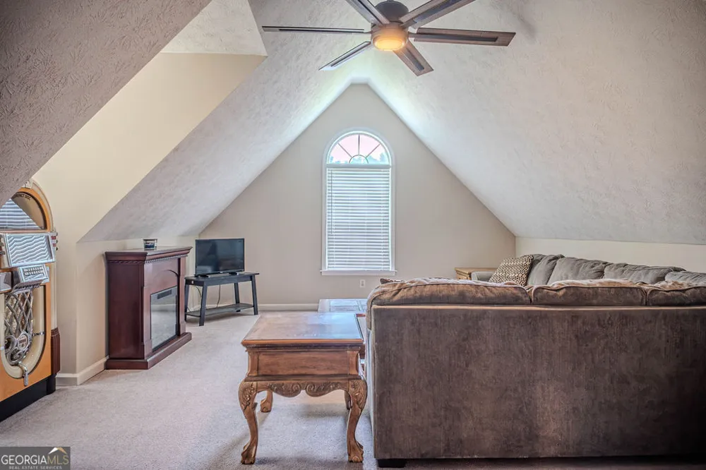 103 T J Harris DR Jenkinsburg, GA 30234