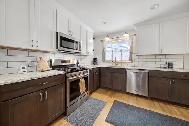 344 Harrison Avenue North Mankato, MN 56003