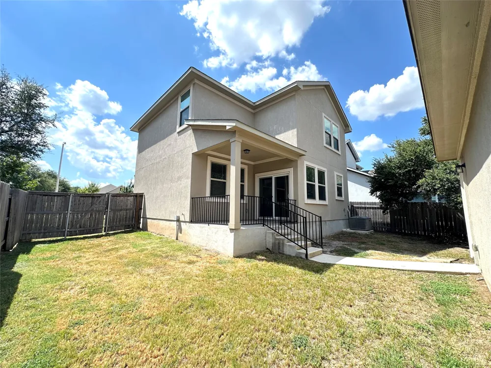 2724 Stone Branch Drive Leander, TX 78641