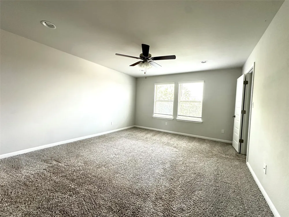 2724 Stone Branch Drive Leander, TX 78641