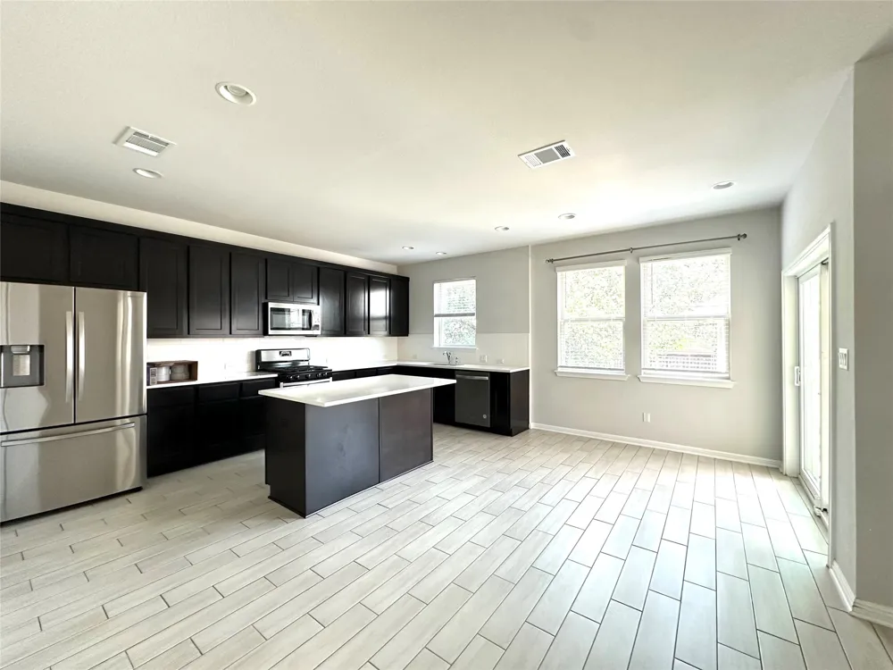 2724 Stone Branch Drive Leander, TX 78641