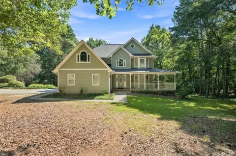 558 Auburn Road