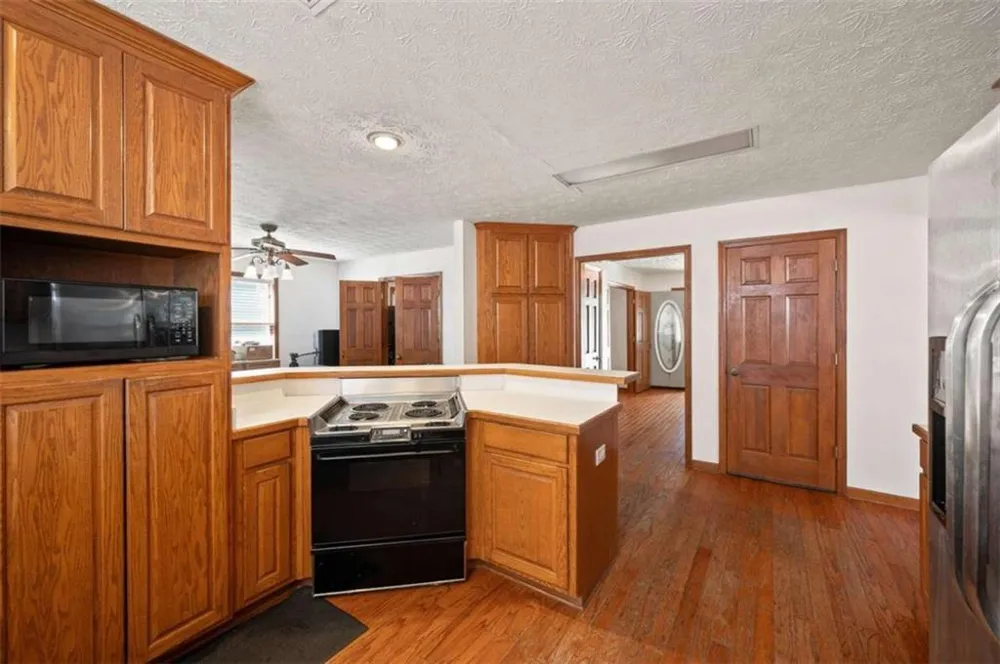 558 Auburn Road Auburn, GA 30011