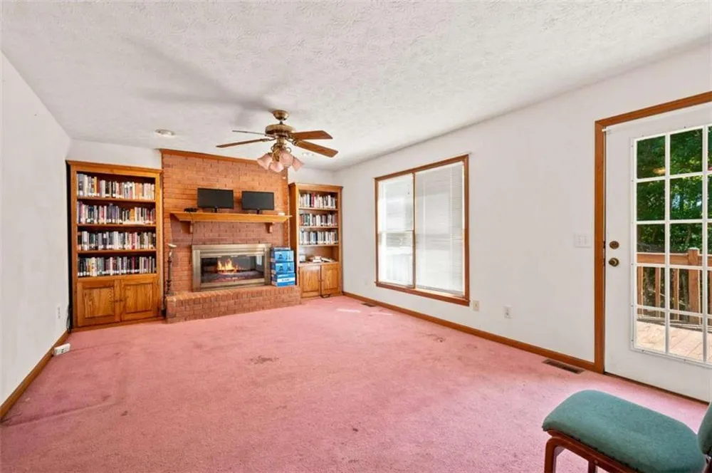 558 Auburn Road Auburn, GA 30011