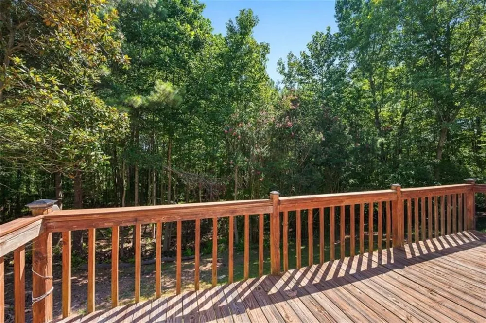 558 Auburn Road Auburn, GA 30011