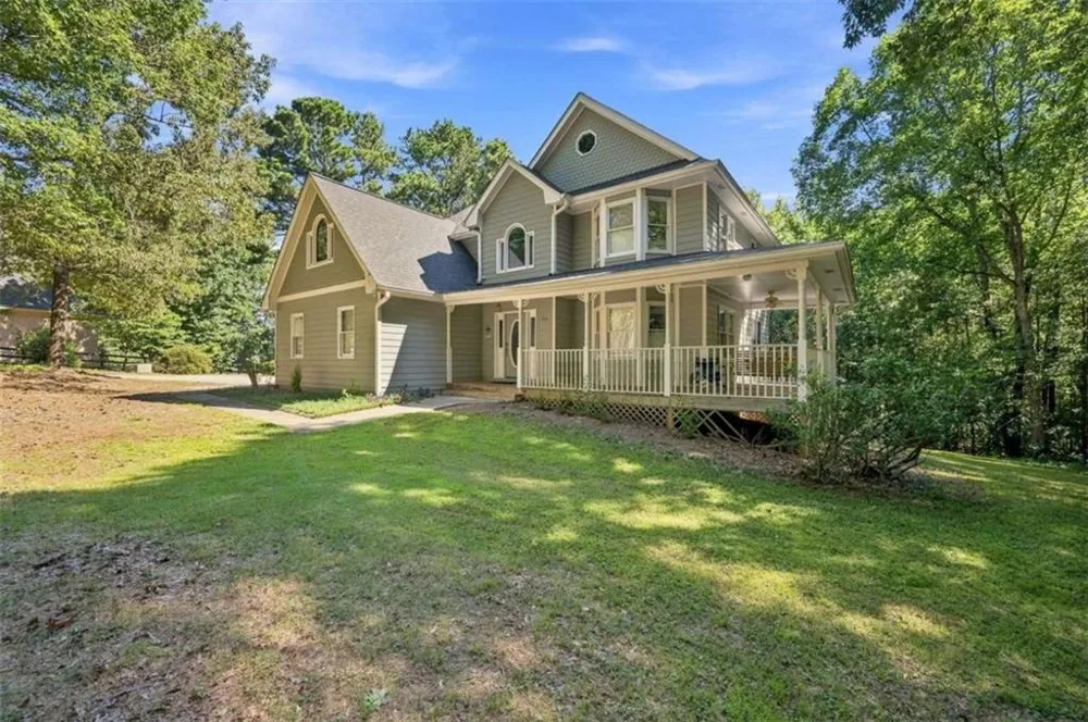 558 Auburn Road Auburn, GA 30011