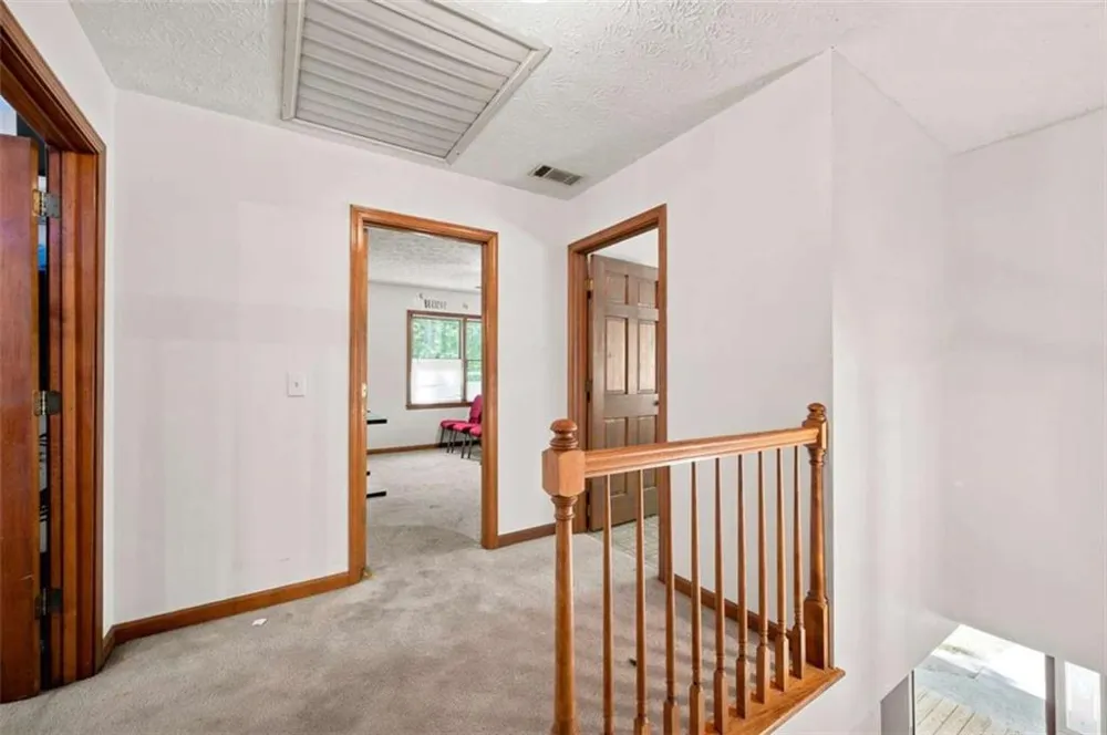 558 Auburn Road Auburn, GA 30011