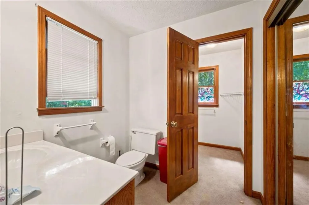 558 Auburn Road Auburn, GA 30011
