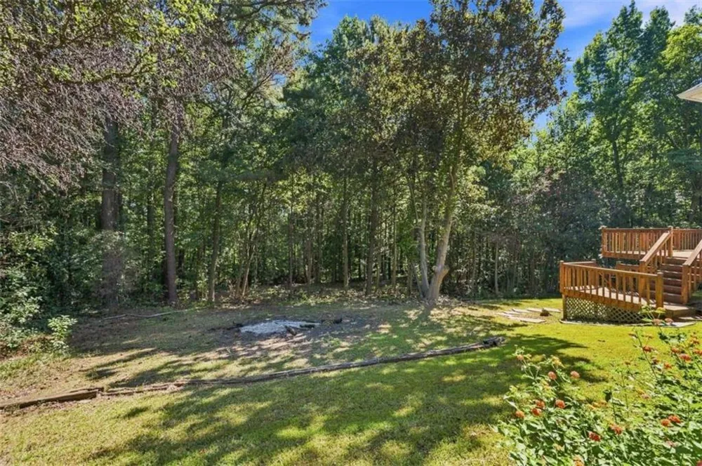 558 Auburn Road Auburn, GA 30011