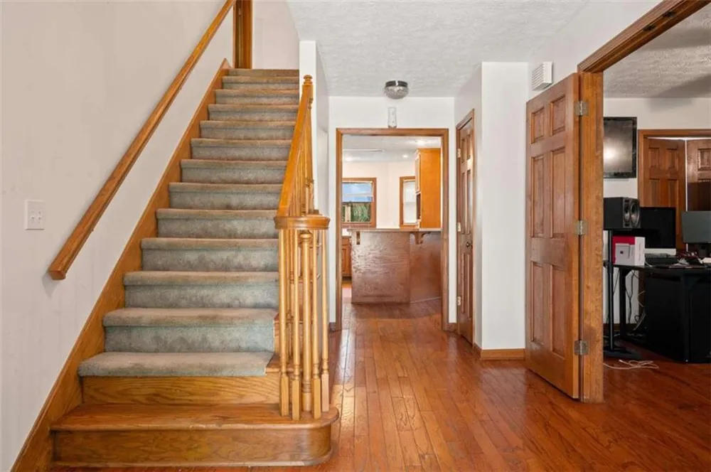 558 Auburn Road Auburn, GA 30011