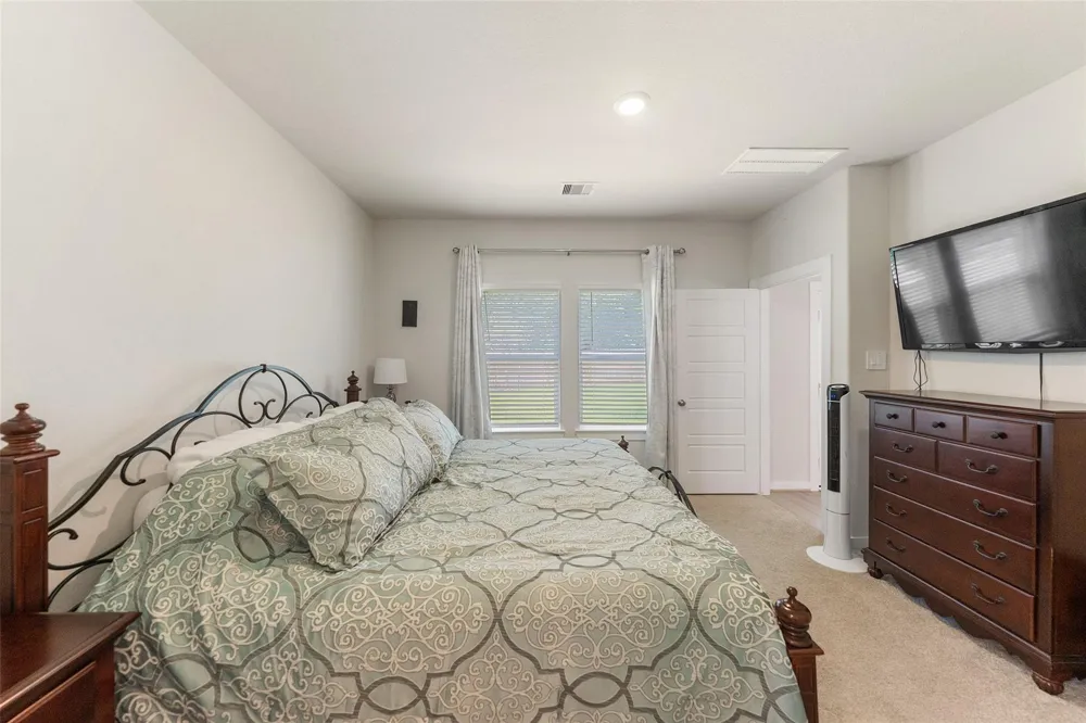 18757 Timber Glen Drive Conroe, TX 77316