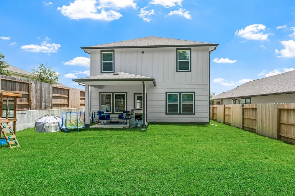 18757 Timber Glen Drive Conroe, TX 77316