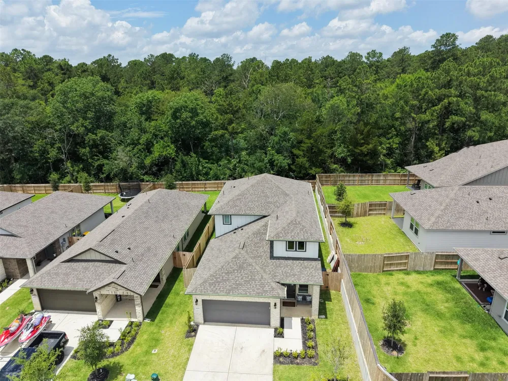 18757 Timber Glen Drive Conroe, TX 77316