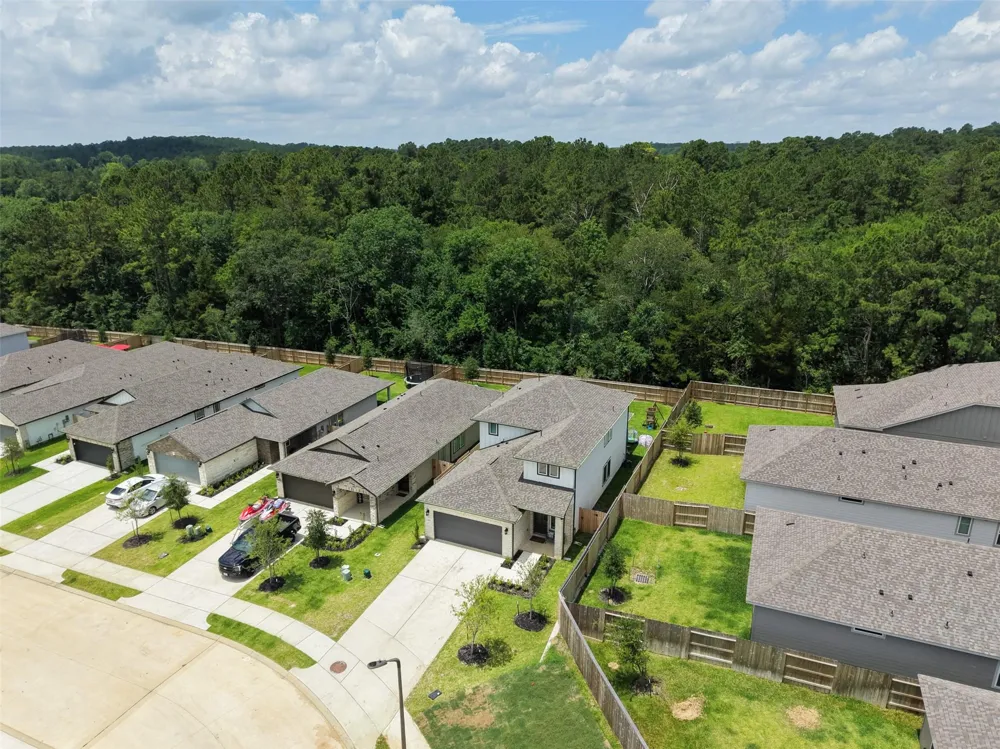 18757 Timber Glen Drive Conroe, TX 77316
