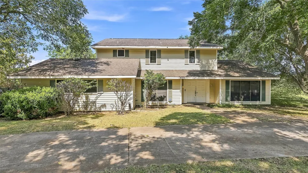 3447 Azalea Street Brenham, TX 77833