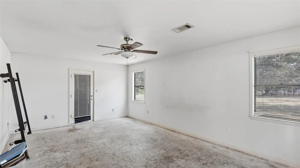 3447 Azalea Street Brenham, TX 77833