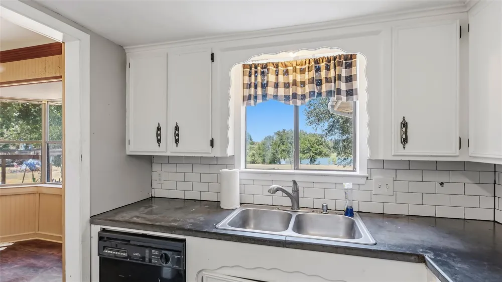 3447 Azalea Street Brenham, TX 77833