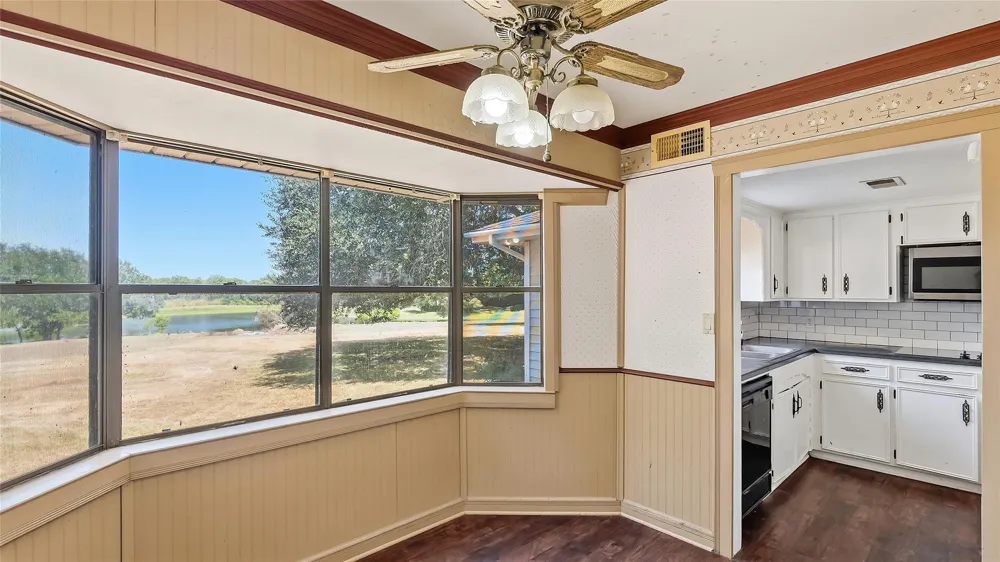 3447 Azalea Street Brenham, TX 77833