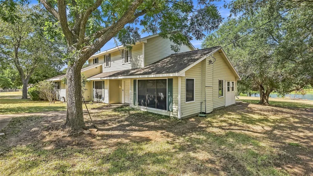3447 Azalea Street Brenham, TX 77833