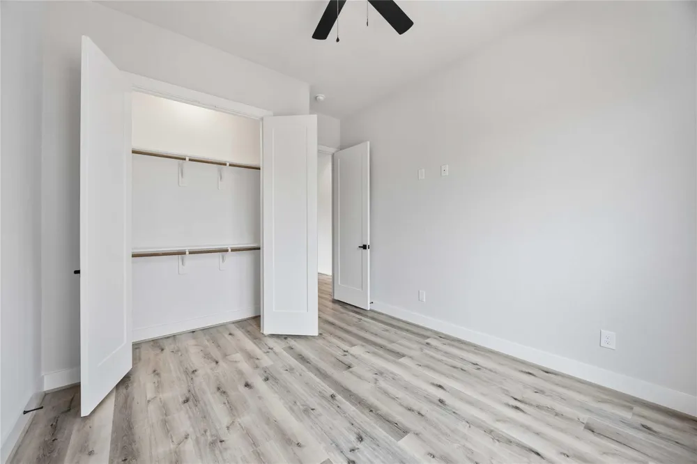 6107 De Campo Street Houston, TX 77091