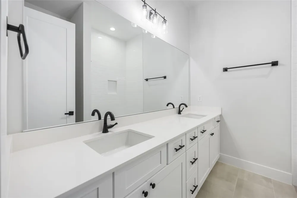 6107 De Campo Street Houston, TX 77091