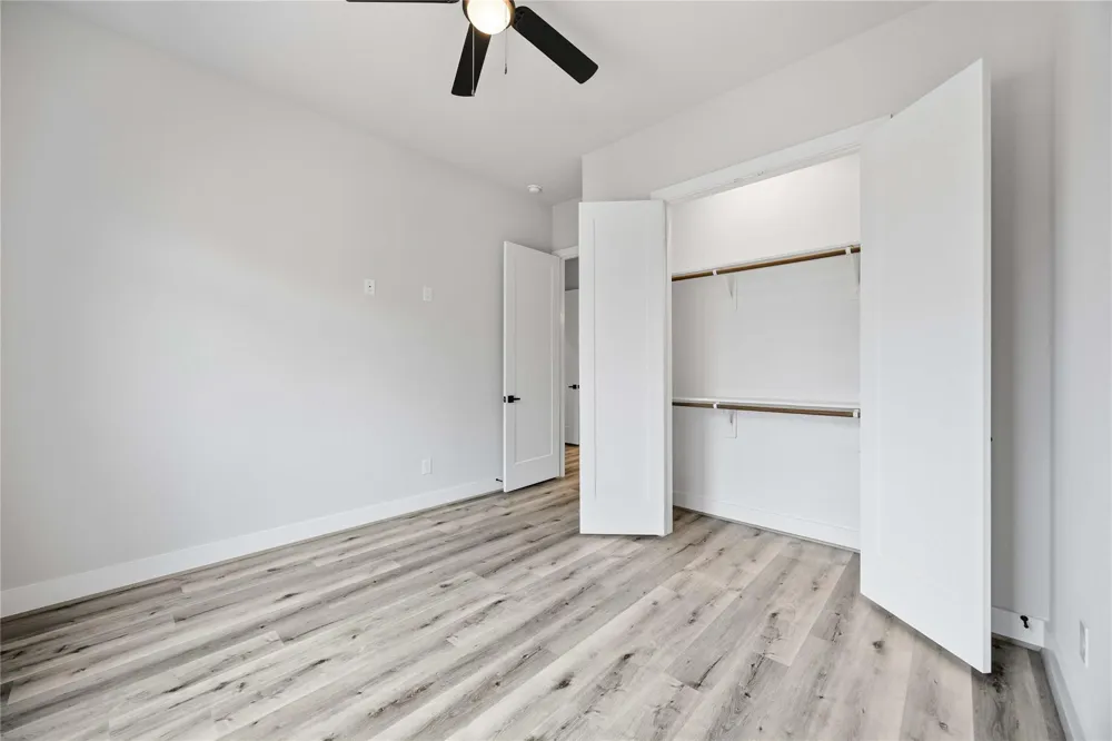 6107 De Campo Street Houston, TX 77091