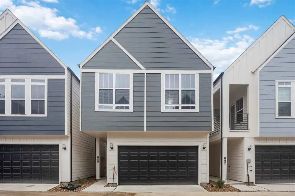6107 De Campo Street Houston, TX 77091