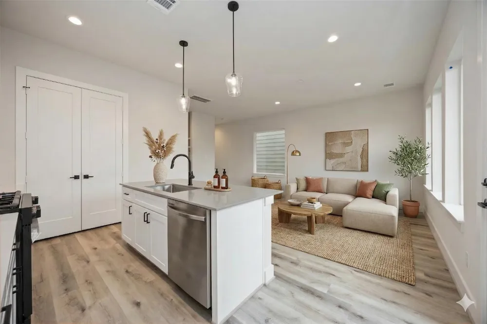 6107 De Campo Street Houston, TX 77091