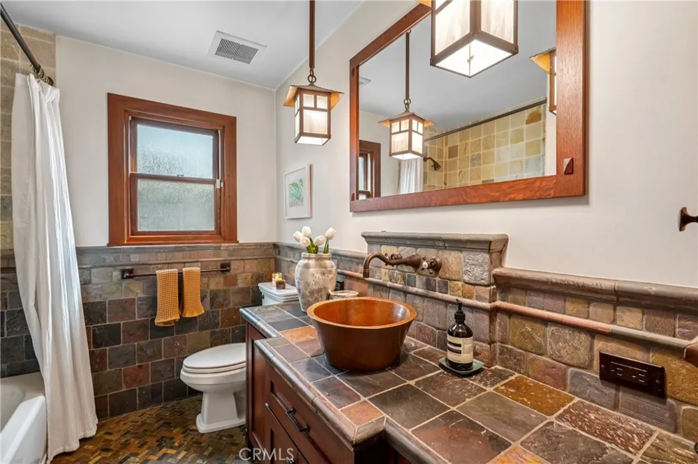 1732 Poinsettia Avenue Manhattan Beach, CA 90266