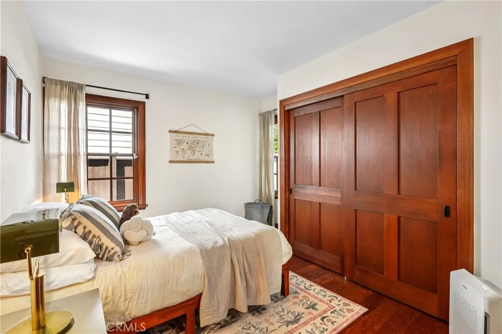 1732 Poinsettia Avenue Manhattan Beach, CA 90266