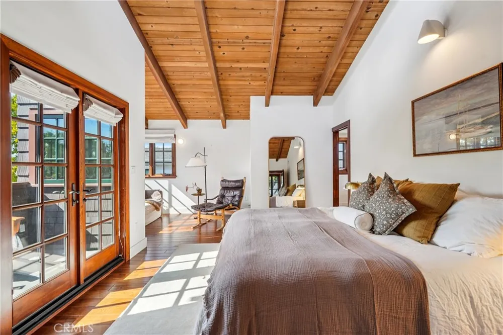 1732 Poinsettia Avenue Manhattan Beach, CA 90266