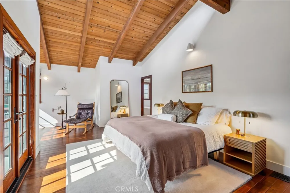 1732 Poinsettia Avenue Manhattan Beach, CA 90266