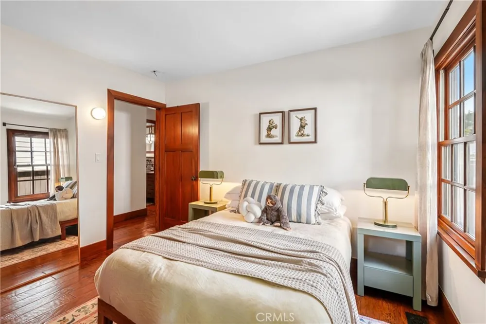 1732 Poinsettia Avenue Manhattan Beach, CA 90266