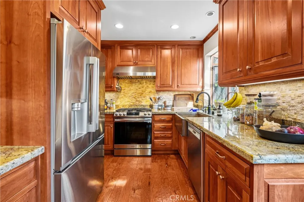1732 Poinsettia Avenue Manhattan Beach, CA 90266