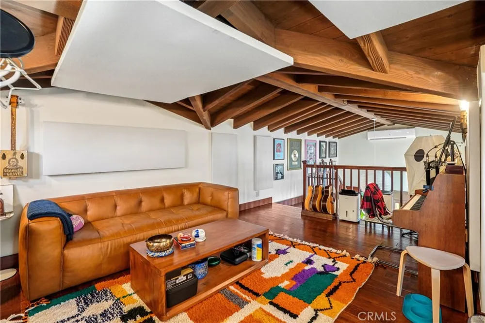 1732 Poinsettia Avenue Manhattan Beach, CA 90266