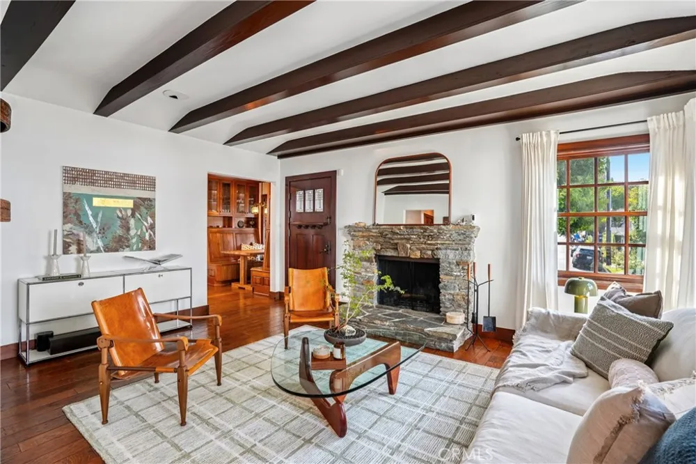 1732 Poinsettia Avenue Manhattan Beach, CA 90266