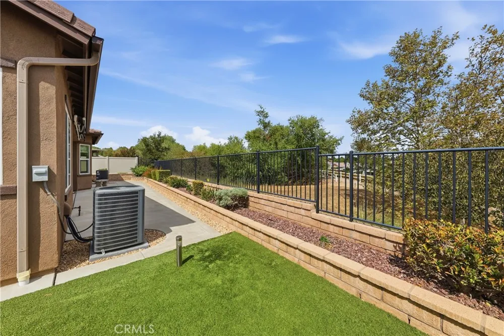 1564 Rio Grande Beaumont, CA 92223