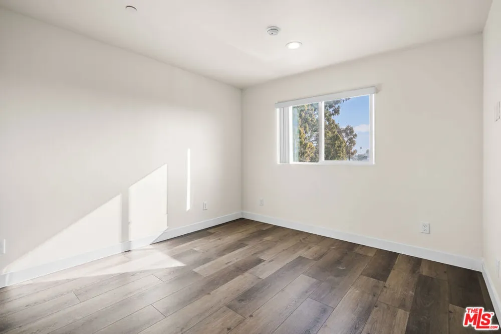 2527 Hauser Boulevard #A Los Angeles, CA 90016