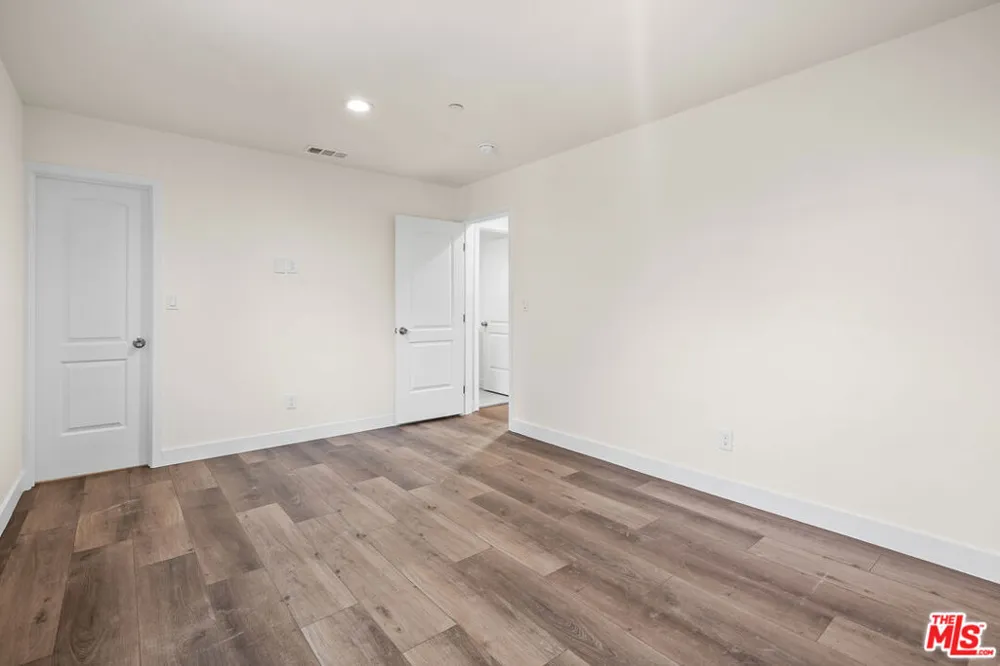 2527 Hauser Boulevard #A Los Angeles, CA 90016