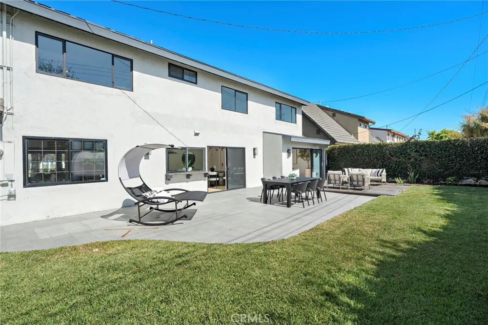 21891 Starfire Huntington Beach, CA 92646