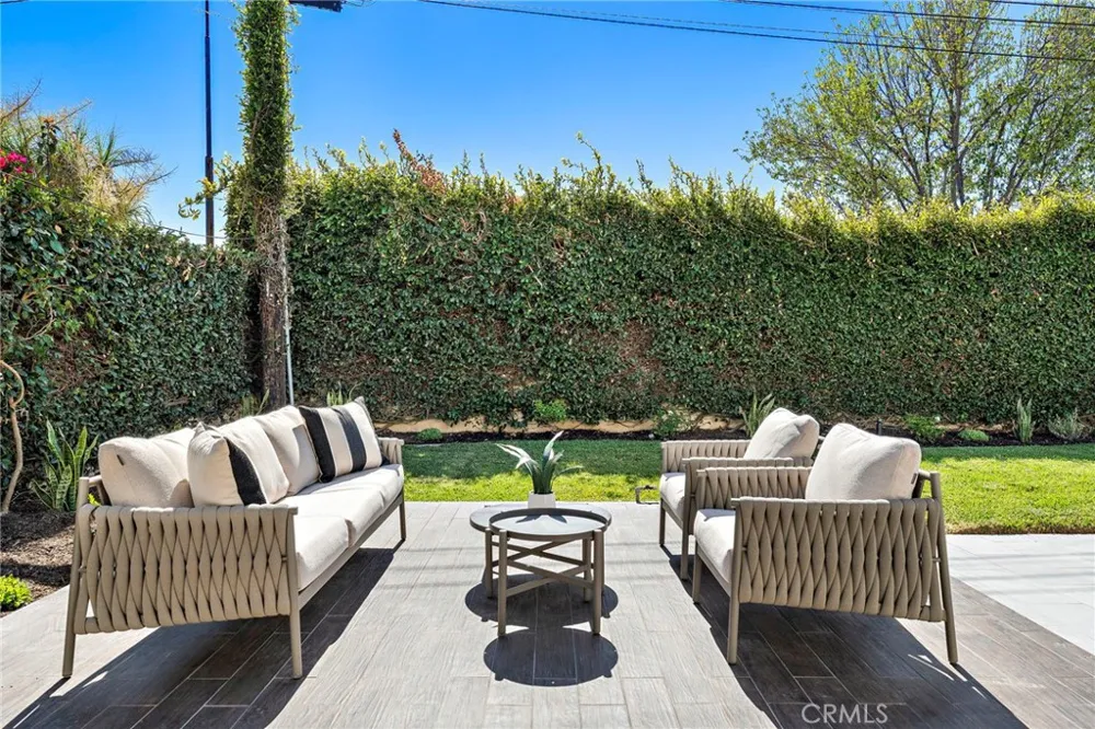 21891 Starfire Huntington Beach, CA 92646