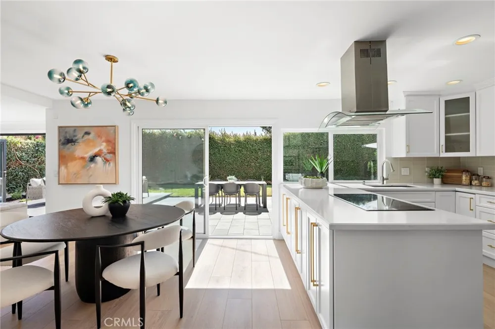 21891 Starfire Huntington Beach, CA 92646