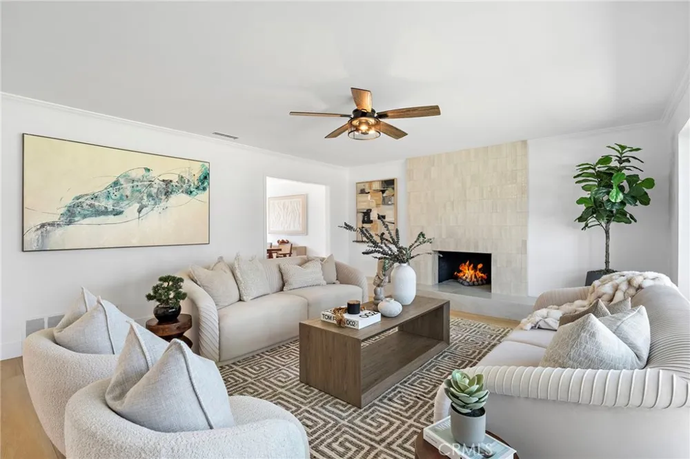 21891 Starfire Huntington Beach, CA 92646