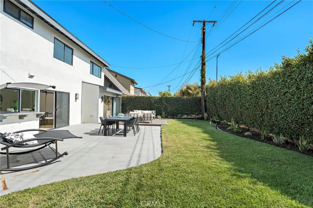 21891 Starfire Huntington Beach, CA 92646
