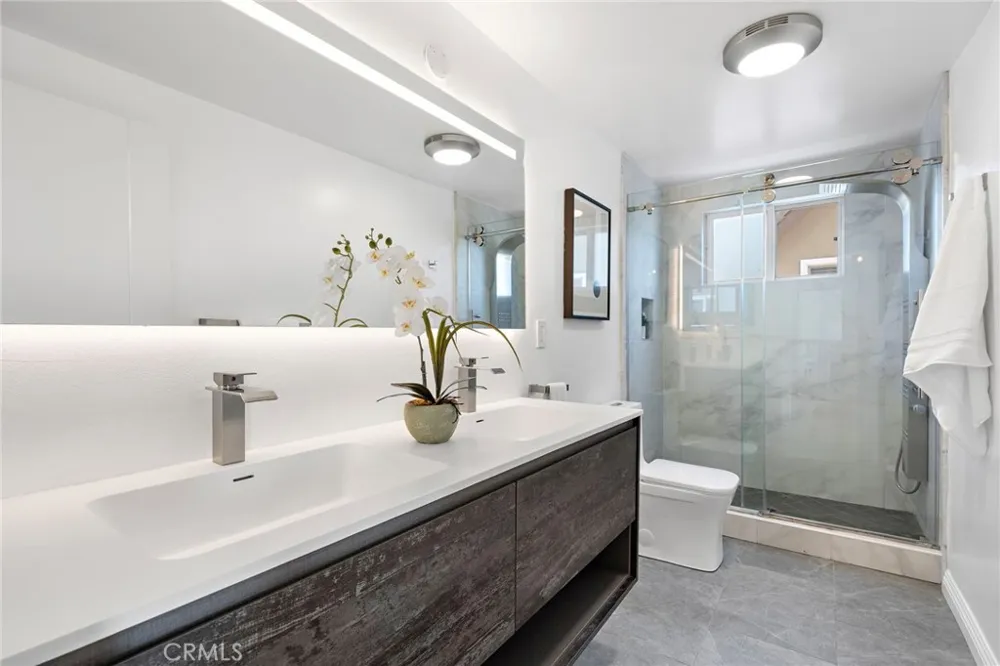 21891 Starfire Huntington Beach, CA 92646
