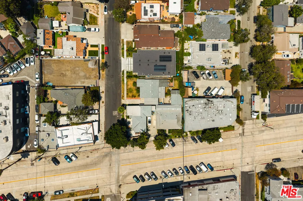 8511 Melvil Street Los Angeles, CA 90034