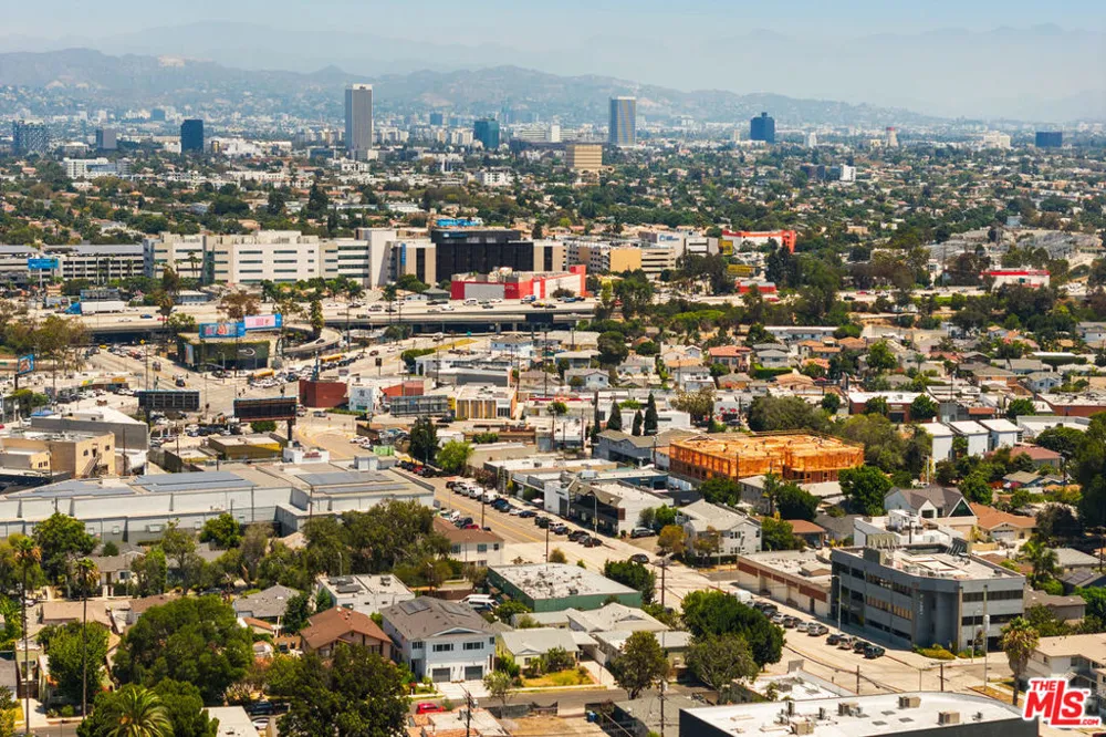 8511 Melvil Street Los Angeles, CA 90034