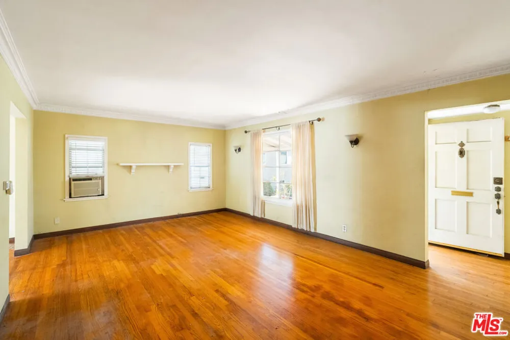 8511 Melvil Street Los Angeles, CA 90034