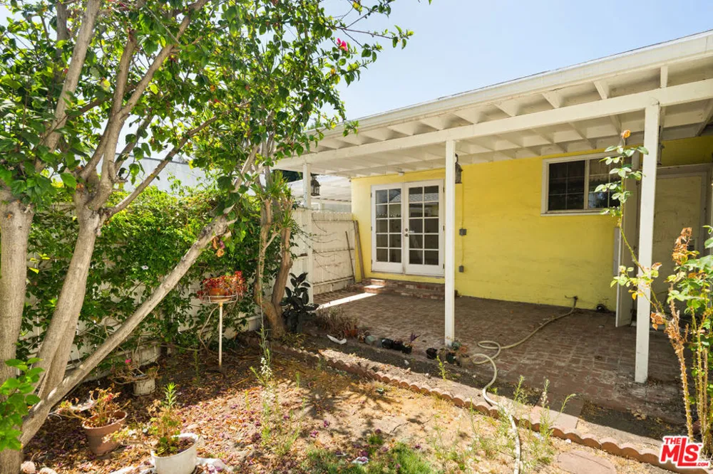 8511 Melvil Street Los Angeles, CA 90034