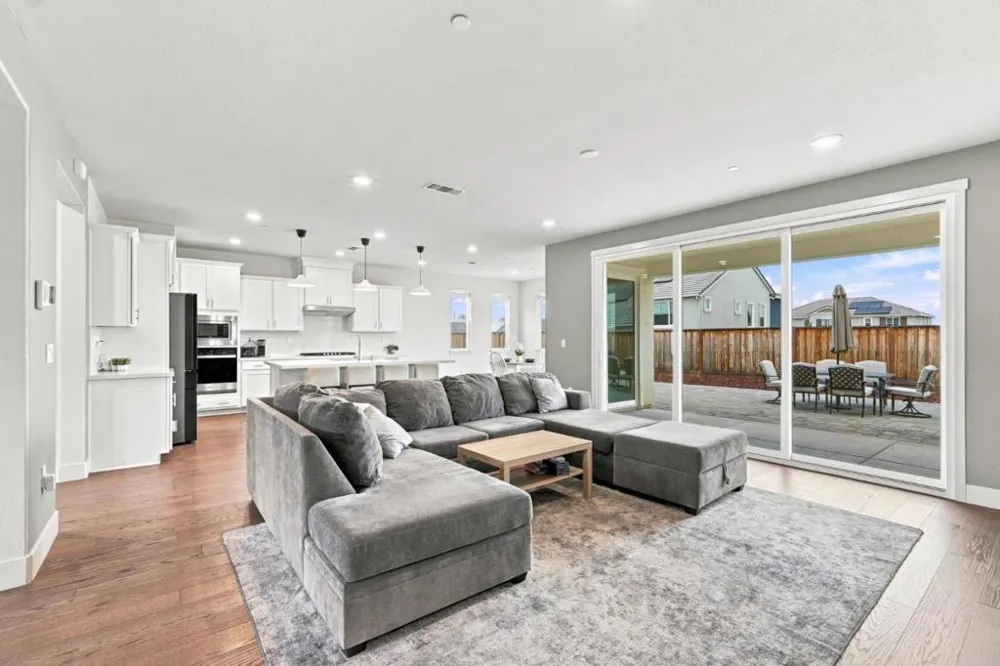 423 Brendan Court Hollister, CA 95023